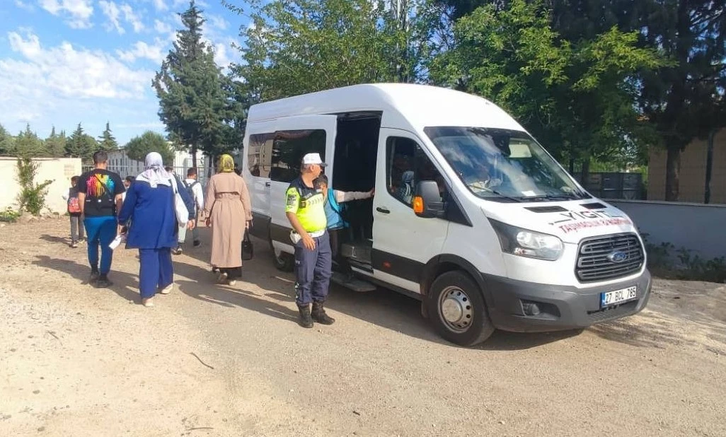 Bayram sonrası Jandarmadan okul servislerine sıkı denetim