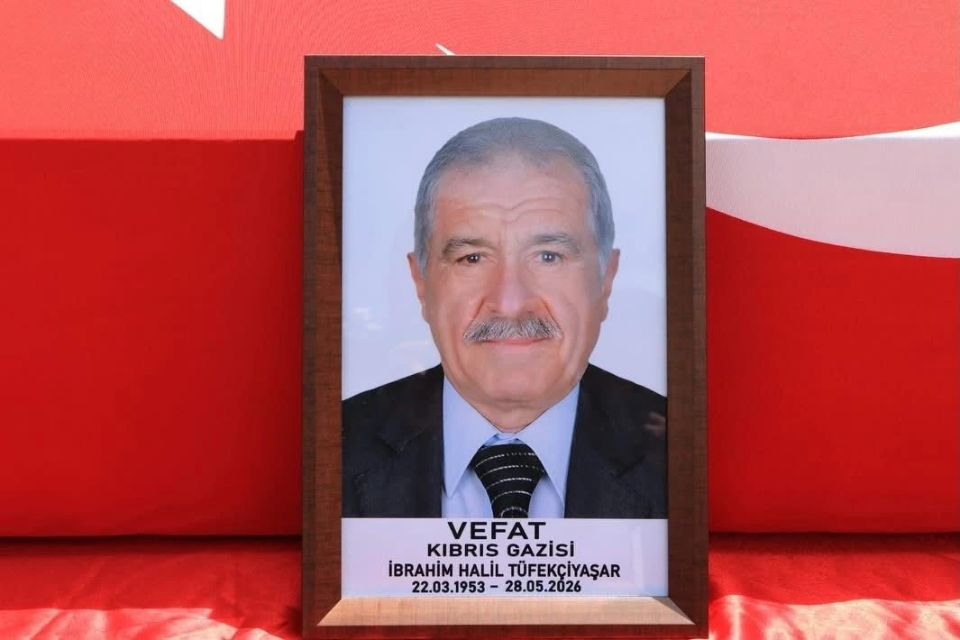 Kıbrıs gazisi Halil T&uuml;fek&ccedil;iyaşar, son yolculuğuna uğurlandı