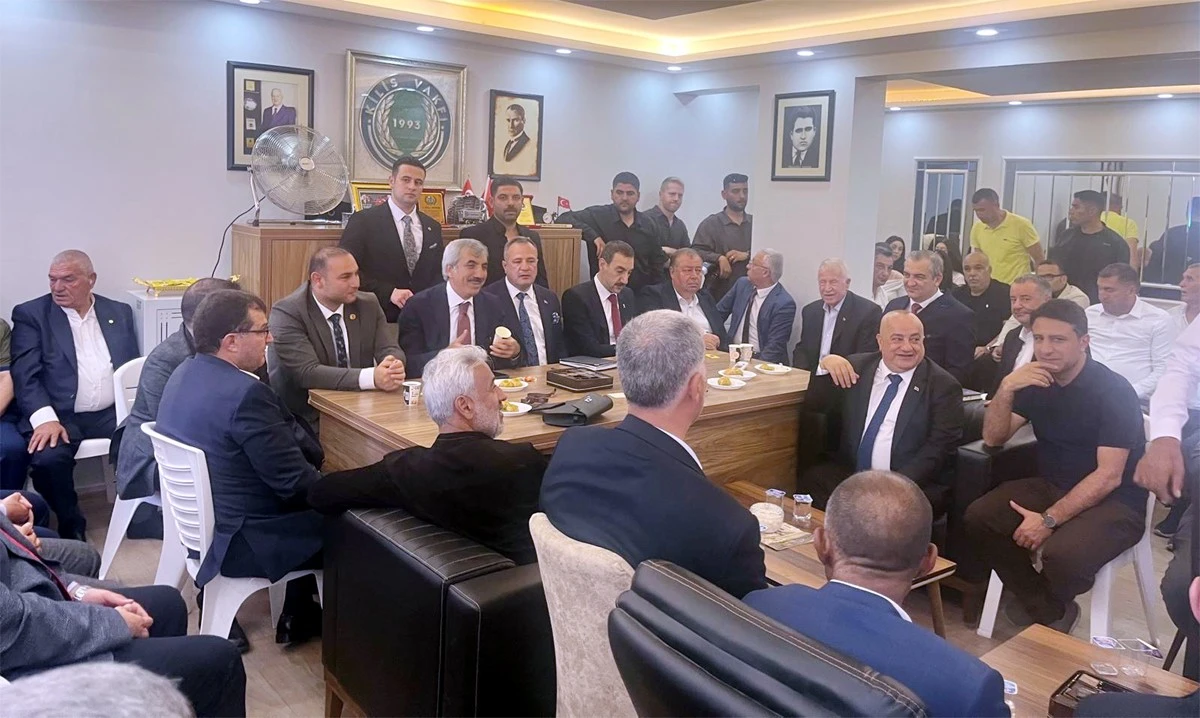 Kilis Vakfı Bayramlaşması dolu dolu ge&ccedil;ti