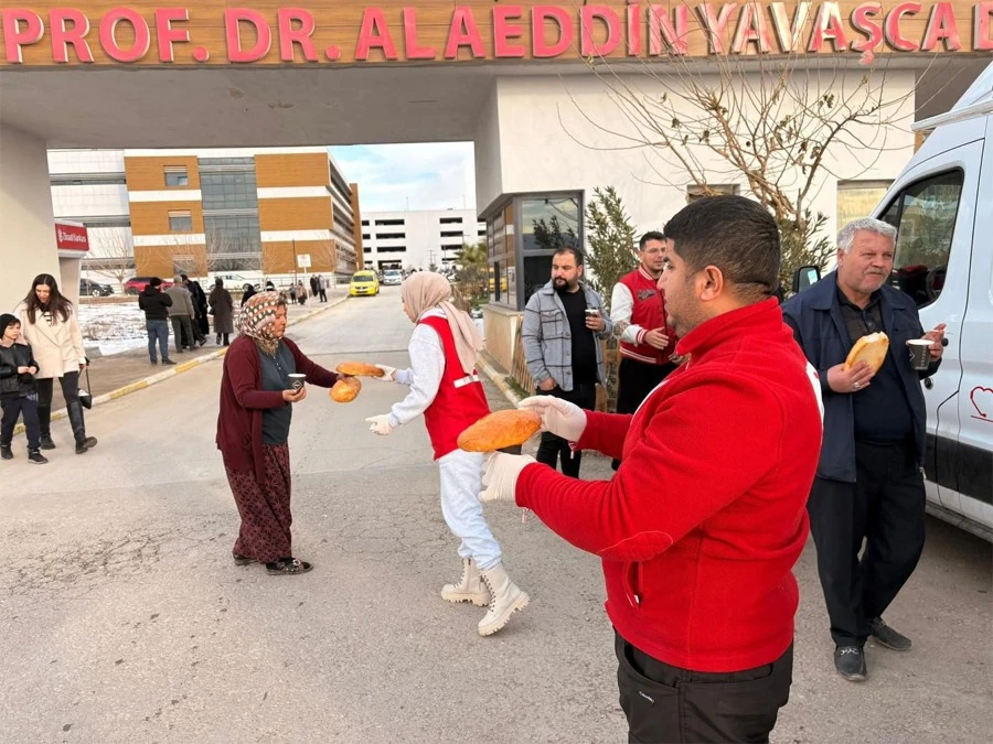 T&uuml;rk Kızılay&rsquo;dan Merhum Abdulkadir Akkaş Hayrına Anlamlı İkram