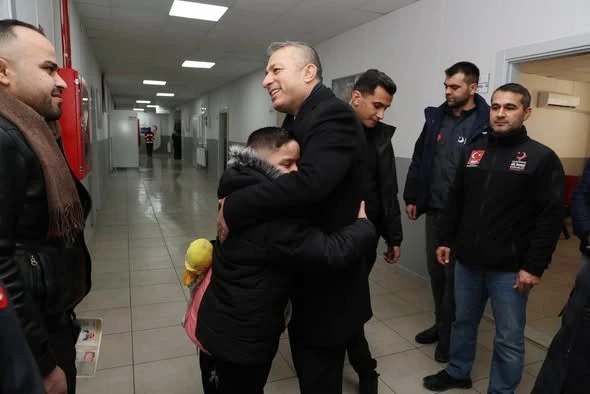 Vali Şahin&rsquo;den &Ouml;nc&uuml;pınar G&uuml;mr&uuml;k Kapısı&rsquo;nda inceleme