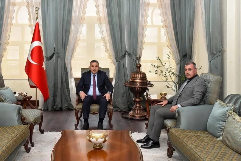 Yılmaz&rsquo;dan eski ve yeni valiye tebrik