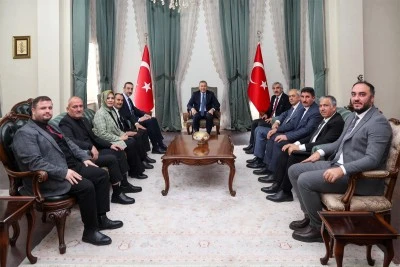 AK Parti Heyetinden Vali Şahin&rsquo;e ziyaret