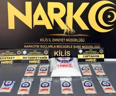 Asri Mezarlık&rsquo;ta uyuşturucu operasyonu: Binlerce hap ve metamfetamin ele ge&ccedil;irildi