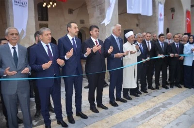 Bakan Ersoy camilerin a&ccedil;ılışını ger&ccedil;ekleştirdi