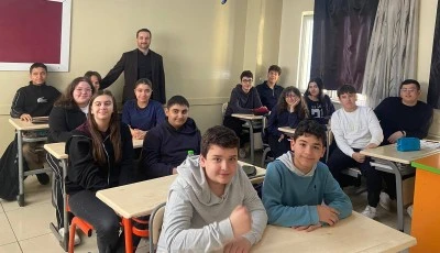 Başhekim Arısoy, &Ouml;ğrencilerle buluştu &ldquo;Doktorluk hayat kurtaran bir meslektir&rdquo;