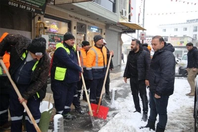 Başkan Bilecen: &lsquo;&rsquo;Karla m&uuml;cadelede 7/24 sahadayız&rsquo;&rsquo;