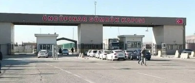 Başkasının kimliğiyle Suriye&rsquo;ye ge&ccedil;mek istedi, yakalandı