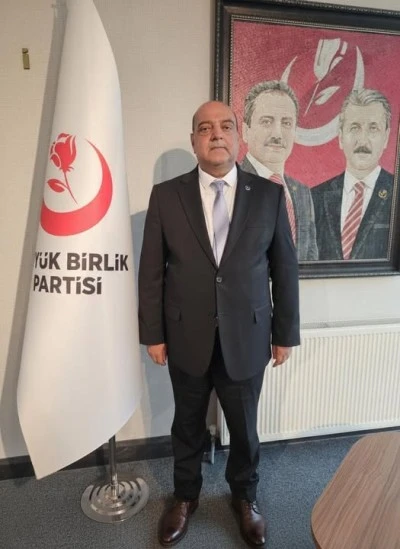 Bellit&uuml;rk: Bayrağımız bağımsızlığımızın sembol&uuml;d&uuml;r