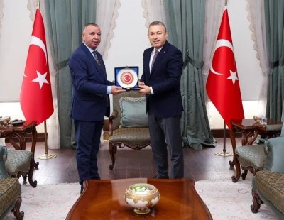 B&uuml;t&ccedil;e maratonu sonrası Milletvekili Demir&rsquo;den Vali Şahin&rsquo;e ziyaret