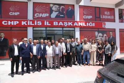 CHP'de bayramlaşma programa ger&ccedil;ekleştirildi