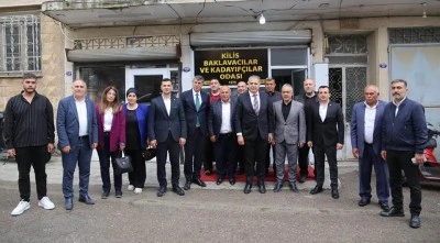 CHP esnaf odalarıyla Kilis&rsquo;i g&ouml;r&uuml;şt&uuml;