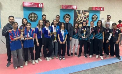 Dart&rsquo;ta hedefi tam on ikiden vurduk!