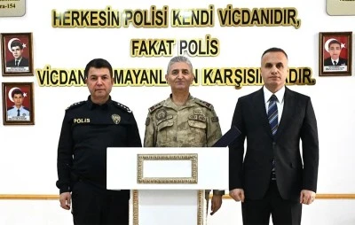 Gaziantep&rsquo;in G&uuml;venlik Amirlerinden Kilis Emniyetine Nezaket Ziyareti