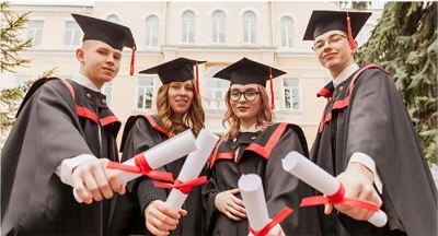 &Uuml;NİVERSİTELERİN SOSYAL HAYATIMIZA OLUMSUZ ETKİLERİ