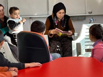 Hasancalı K&ouml;y&uuml;&rsquo;nde &ldquo;Ailemle Okuyorum&rdquo; programı b&uuml;y&uuml;k ilgi g&ouml;r&uuml;yor