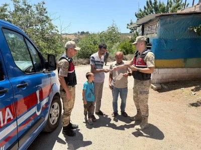 Jandarma, yangın riskine karşı vatandaşları bilin&ccedil;lendiriyor