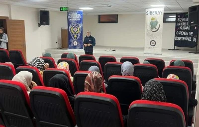 Kilis Emniyetinden &Ouml;ğrencilere Siber G&uuml;venlik Eğitimi