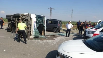 Kilis'te 3 ara&ccedil;lı zincirleme kaza: 8 yaralı