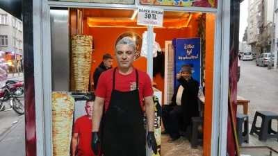 Kilis'te ayran fiyatına d&ouml;ner sadece 30 TL