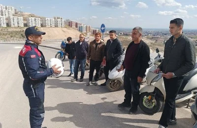Kilis&rsquo;te &ldquo;Bir Kural, Bir &Ouml;m&uuml;r&rdquo; Projesi kapsamında motosiklet s&uuml;r&uuml;c&uuml;lerine eğitim ve denetim