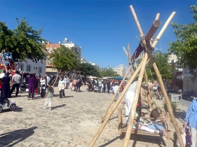 Kilis&rsquo;te &ccedil;ocuklar bayram yerinde g&ouml;n&uuml;llerince eğlendi