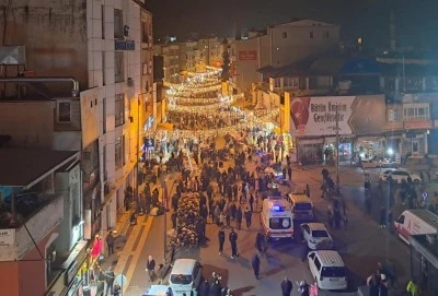 Kilis'te iftar sonrası Cumhuriyet Caddesinde hareketlilik