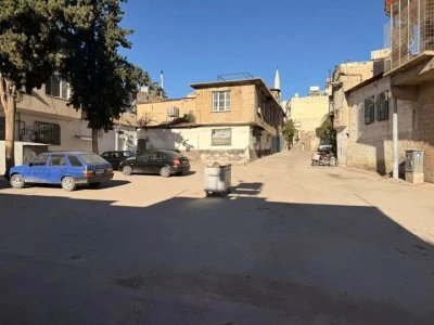 Kilis&rsquo;te İlgin&ccedil; Manzara: Kimsenin Kabul Etmediği &Ccedil;&ouml;p Kovası Sokak Ortasında Kaldı