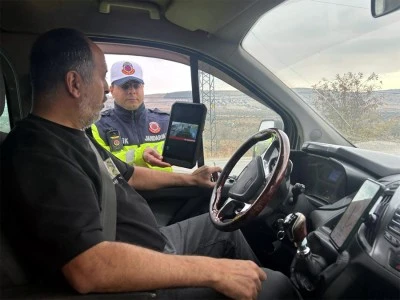 Kilis&rsquo;te Jandarmadan S&uuml;r&uuml;c&uuml;lere G&uuml;venli Trafik Uyarısı