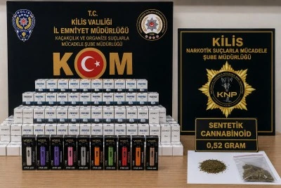 Kilis&rsquo;te ka&ccedil;ak sigara ve uyuşturucu operasyonu