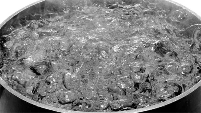 Kilis&rsquo;te kaynar su kazası: 23 yaşındaki gen&ccedil; yaralandı