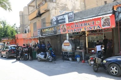 Kilis&rsquo;te Kebap&ccedil;ıda Silahlı ve Bı&ccedil;aklı Kavga: 1 Yaralı