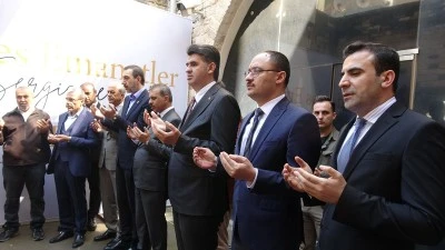 Kilis'te Mukaddes Emanetler Sergisi ziyarete a&ccedil;ıldı