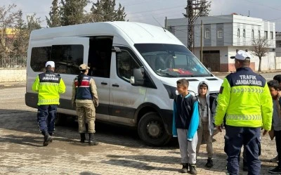 Kilis&rsquo;te okul &ccedil;evrelerinde jandarmadan g&uuml;venlik uygulaması