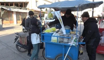 Kilis&rsquo;te Ramazan sofralarının vazge&ccedil;ilmezi meyan şerbetine yoğun ilgi