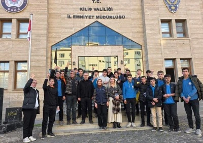 Kilis&rsquo;te Siber Su&ccedil;larla M&uuml;cadele Şube M&uuml;d&uuml;rl&uuml;ğ&uuml;, &ldquo;SİBERAY Kul&uuml;b&uuml;&rdquo; &ouml;ğrencilerini ağırladı