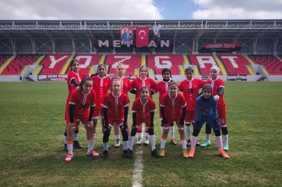 Kilis&rsquo;te tarihi başarı: Yıldız Kızlar b&ouml;lge şampiyonu oldu