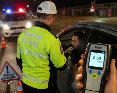 Kilis&rsquo;te trafik denetimlerinde alkoll&uuml; s&uuml;r&uuml;c&uuml;ye m&uuml;dahale