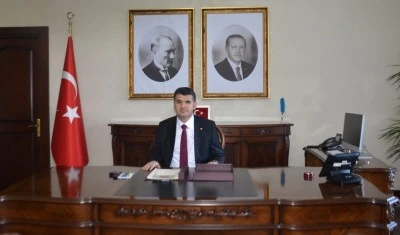 Kilis Valisi Kalaylı g&ouml;revine başladı 