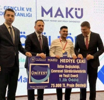KİY&Uuml; &ouml;ğrencisi &Uuml;NİFEST&rsquo;te T&uuml;rkiye birincisi oldu