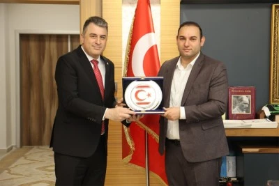 KKTC Başkonsolosu İzmen&rsquo;den Başkan Bilecen'e ziyaret