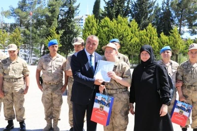 Milletvekili Demir: Vatan sevgisinin &ouml;n&uuml;nde engel yoktur