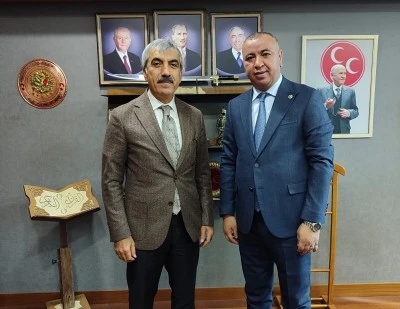 Milletvekilleri Dal ve Demir Kızılay&rsquo;a kurban bağışında bulundu