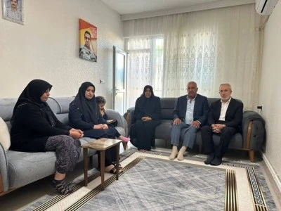 M&uuml;ft&uuml; Bozkurt&rsquo;tan şehit ailesine bayram &ouml;ncesi ziyaret
