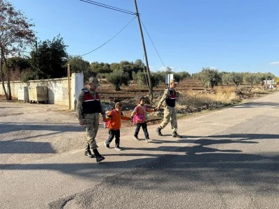 Musabeyli’de Jandarma Tarafından Okul ve Çevrelerinde Huzur ve Güven Denetimi