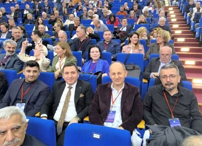 &Ouml;zdemir, Ankara&rsquo;daki Genel Kurula katıldı