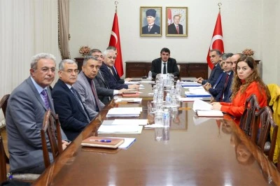 &Ouml;zel İdare haftalık değerlendirme toplantısı yapıldı