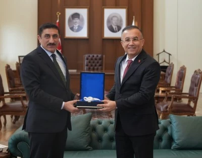 Rekt&ouml;r Akman&rsquo;dan Gaziantep Valisi &Ccedil;eber&rsquo;e ziyaret