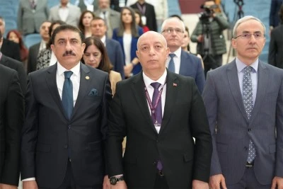 Rekt&ouml;r Akman, İstasyon Akademi 3. Koordinasyon Toplantısı&rsquo;na katıldı