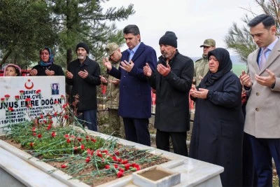 Şehidimiz Yunus Emre Doğan kabri başında dualarla anıldı